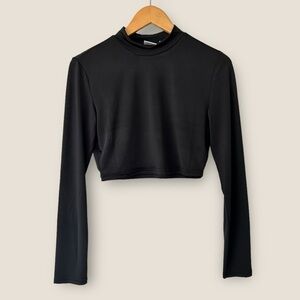 Noisy May Black Cropped Long Sleeve Top